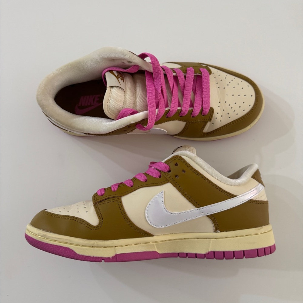 Nike Women’s Dunk Low Sneakers